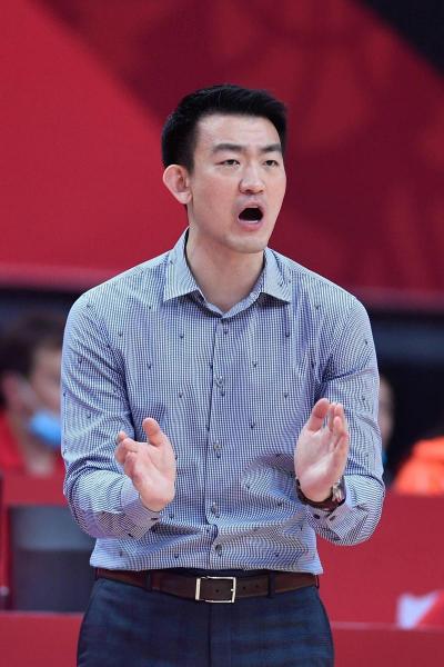 王博：球员不要背负太重心理压力希望在主场打出自己的气势