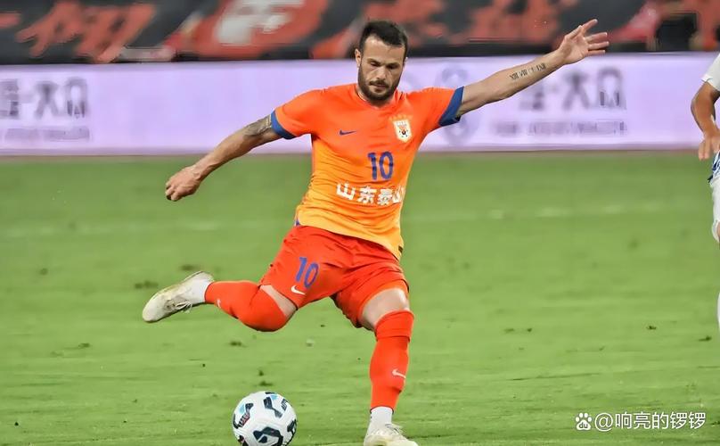 媒体人谈泰山夏窗调整：文旅点了瓦科、卡扎尔的名，认为需要拿掉