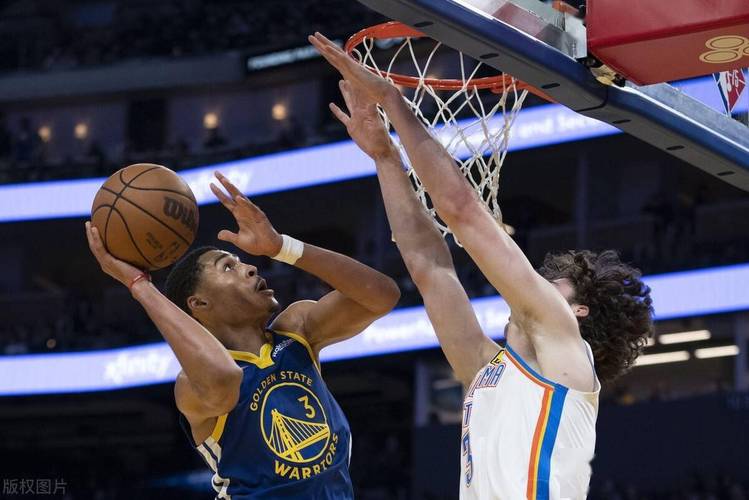 突然准起来了！浙江第三节接连命中5记三分分差瞬间拉开至15分