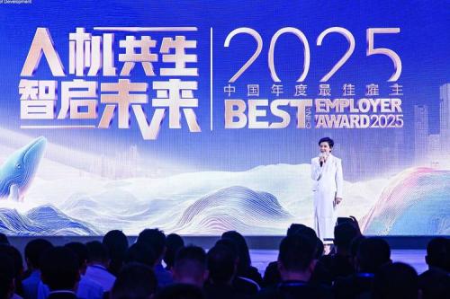 媒体人：采取高强度打法的蓉城，如何做好健康管理将是争冠关键