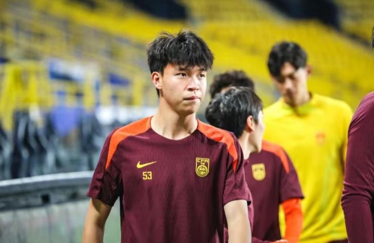 媒体人:王钰栋确实最强,中国足协不用改赛程应让他多踢比赛
