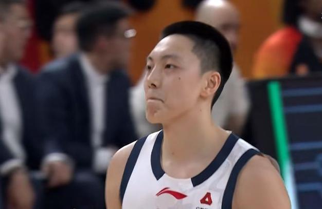 输给上海16分！揪出1个表现最差之人，8中1，坑惨了广东队
