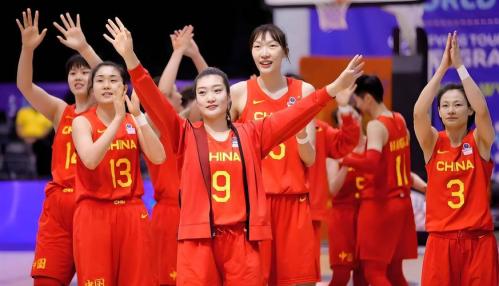 脱颖而出！中国女篮有5人，提前锁定世预赛12人大名单