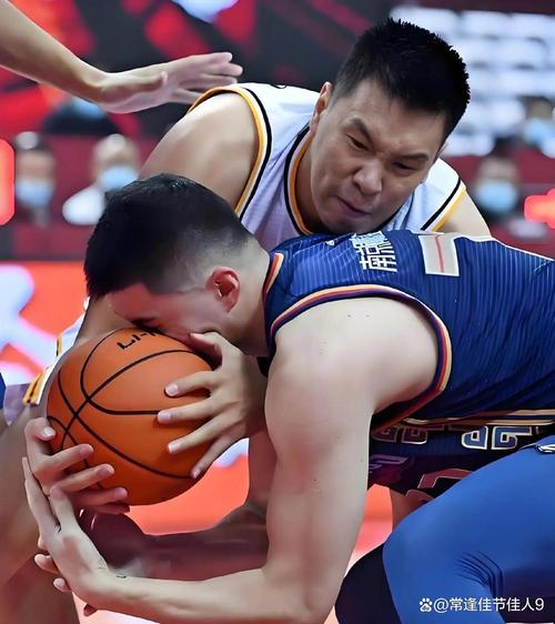 辽宁主帅：连续丢篮板对球队伤害非常大吸取教训接下来比赛做准备