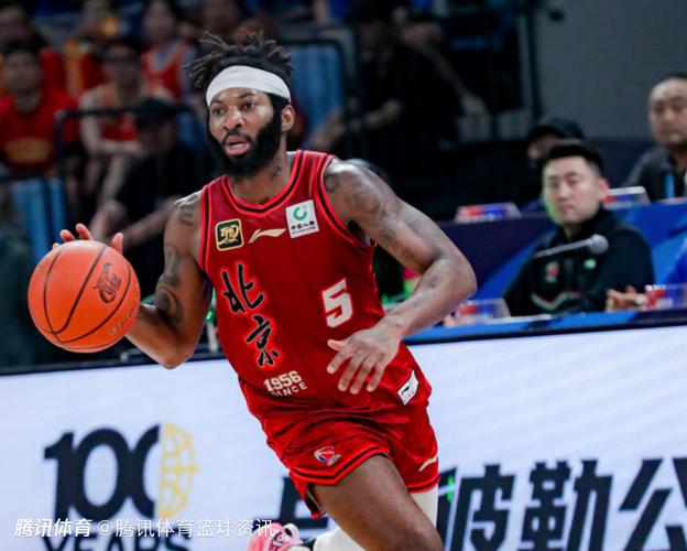 天神下凡！杰曼高打板不中曾凡博底线杀出单臂补扣