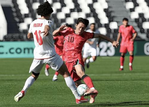 媒体人谈中日战球票卖光：两连胜拉升人气，日本是能碰的最强队