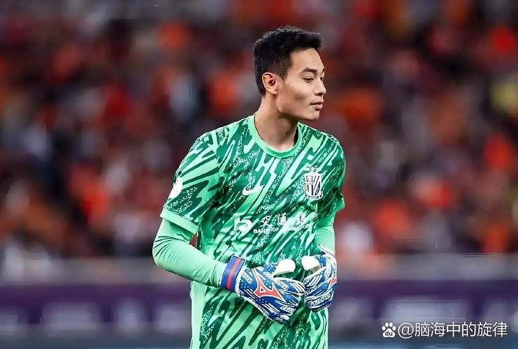 媒体人：斯卢茨基与申花签的合同为期两年下赛季他将继续执教