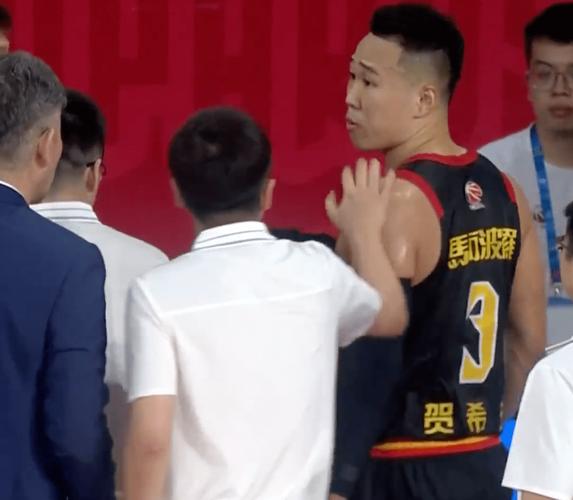 面临重罚！CBA国手口出狂言，侮辱言论太过分，球迷怒喷